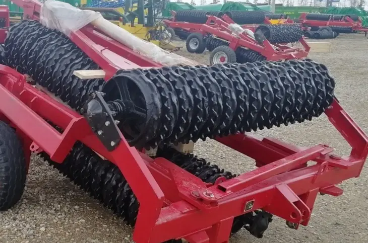 Прикатывающий каток ККЗ 9,2 обеспечивает качественную прикатку и работу без забивания