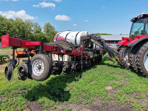 Аппликатор внутрипочвенного внесения КАС и ЖКУ Nitro Gro 5010