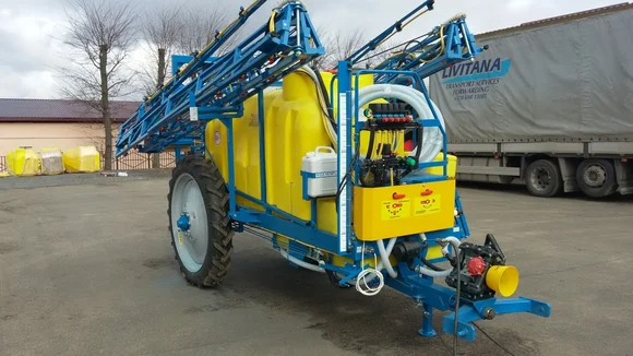 ОП-3000 опрыскиватель 24м. с миксером