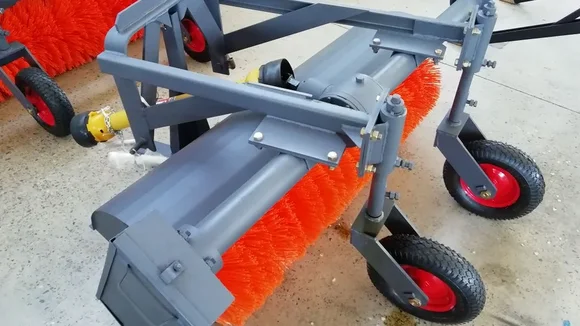 Щёточное оборудование коммунальное МКЩ-1,5