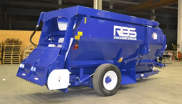 Смеситель-кормораздатчик горизонтальный Perseo VX 9 куб.м