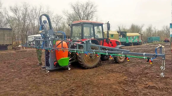 Навесной опрыскиватель с гидравлической штангой 800/12