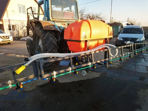 Class 400 опрыскиватель