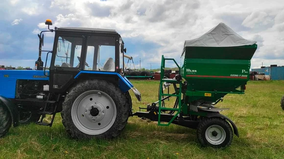Тележка для разбрасывателя минеральных удобрений
