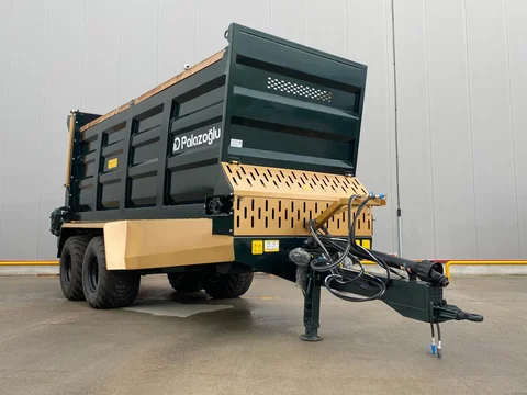 Разбрасыватель твердых органических удобрений TR 12B