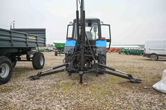 Кран-манипулятор на заднюю навеску МГН-3000