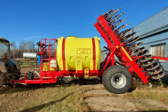 Инъектор внутрипочвенного внесения КАС и ЖКУ АПВУ-12