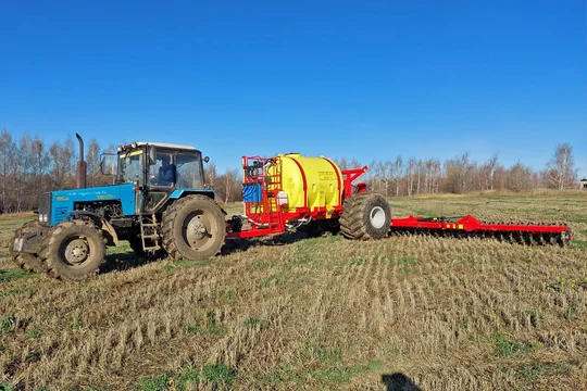 Инъектор внутрипочвенного внесения КАС и ЖКУ АПВУ-12