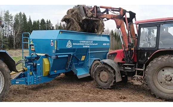 АКМ-1215 12 m3, смеситель-кормораздатчик горизонтальный