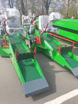 Скутер-подборщик СКП-40