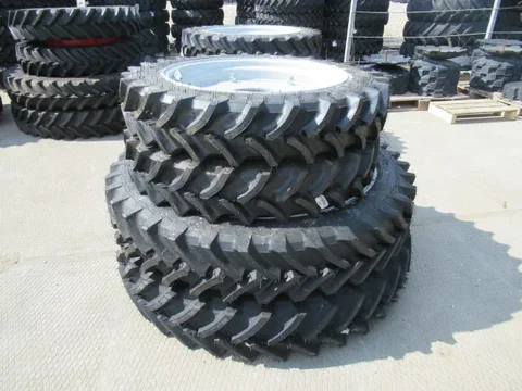 Комплект узких колес 2х2 (230/95R32, 270/95R44 Petlas/Starmaxx) м/р 450 и 750 мм для серии FL90