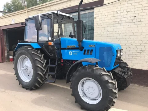 Трактор Беларус МТЗ-1221.3  (Stage II)