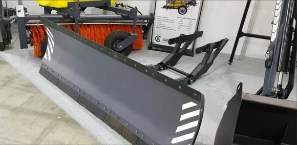 Коммунальный отвал КО-3 под МТЗ 80/82(.1)/892/1025(.2)