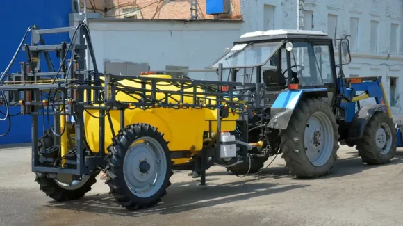 Прицепной опрыскиватель ОПШ-2500, 18 метров